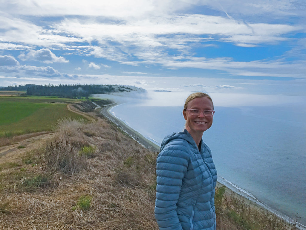 Hiking along the coastline of Whidbey Island between Fort Casey and Fort Ebey